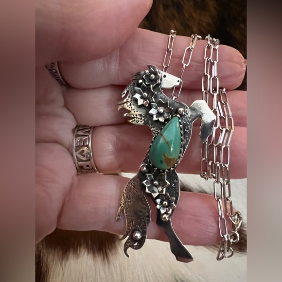 ❤️ Kingman Turquoise Decorative 925 Hand Stamped Statement Horse Pendant 2.22”L - Picture 8 of 15